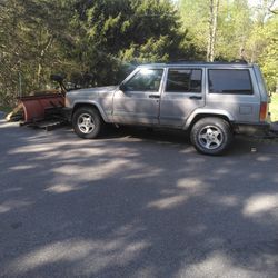 2000 Jeep With Plow 130,000 MI