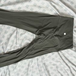 Lululemon Size 4 