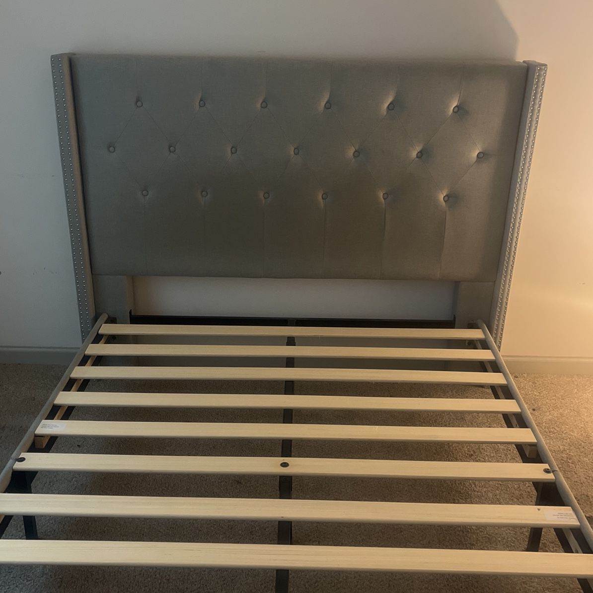 Queen Gray Tufted Bed Frame Platform bed