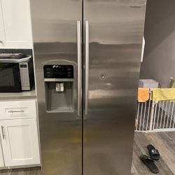 Samsung Refrigerator 