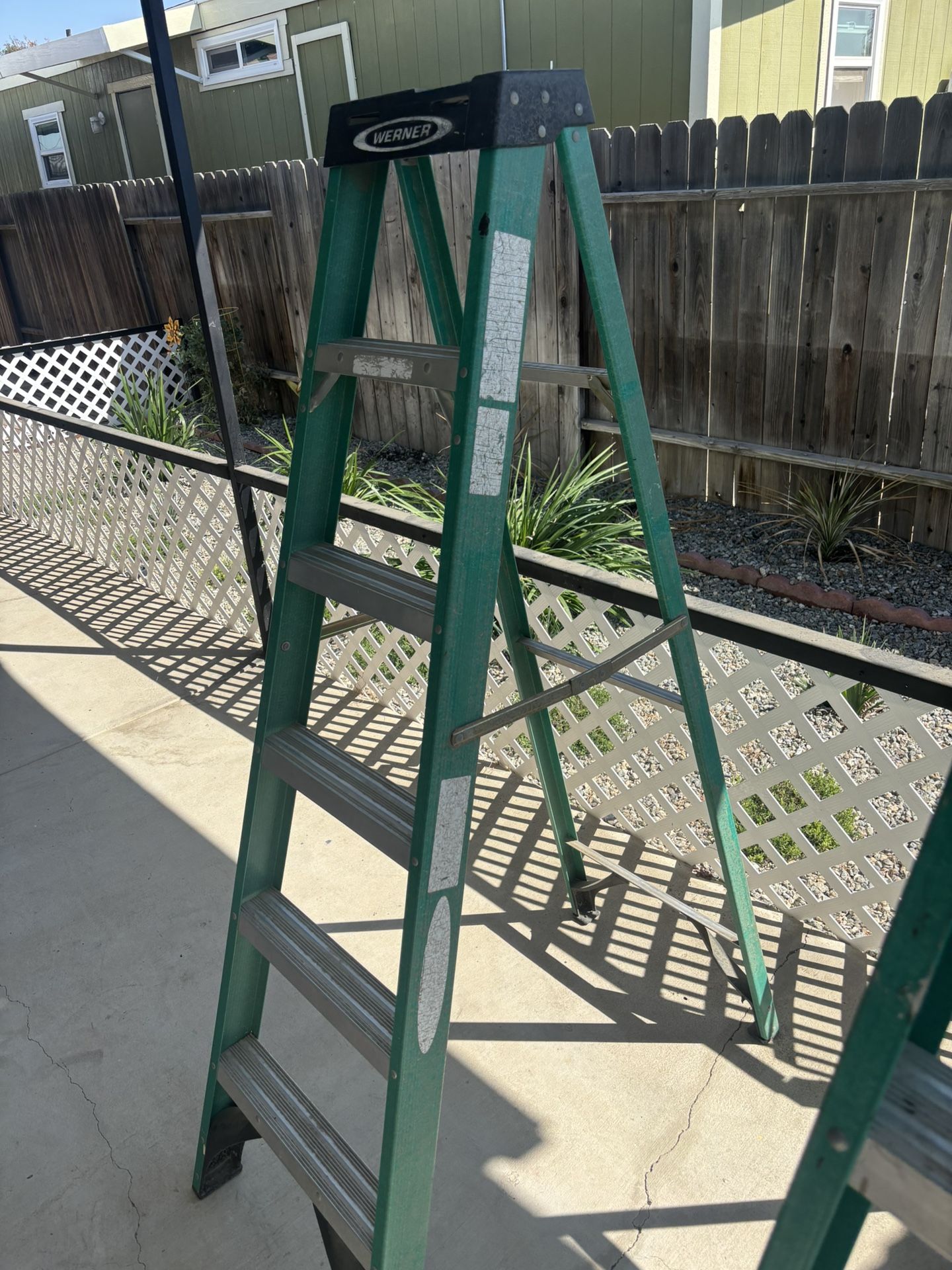 Werner 5 1/2 Fiberglass Ladder