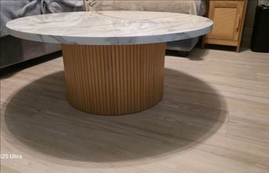 SHYFOY
Modern Round Coffee Table with Solid Wood Fluted Design