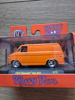 M2 74 Chevy Van G10 1/64 Scale