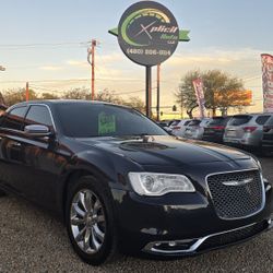 2017 Chrysler 300C 