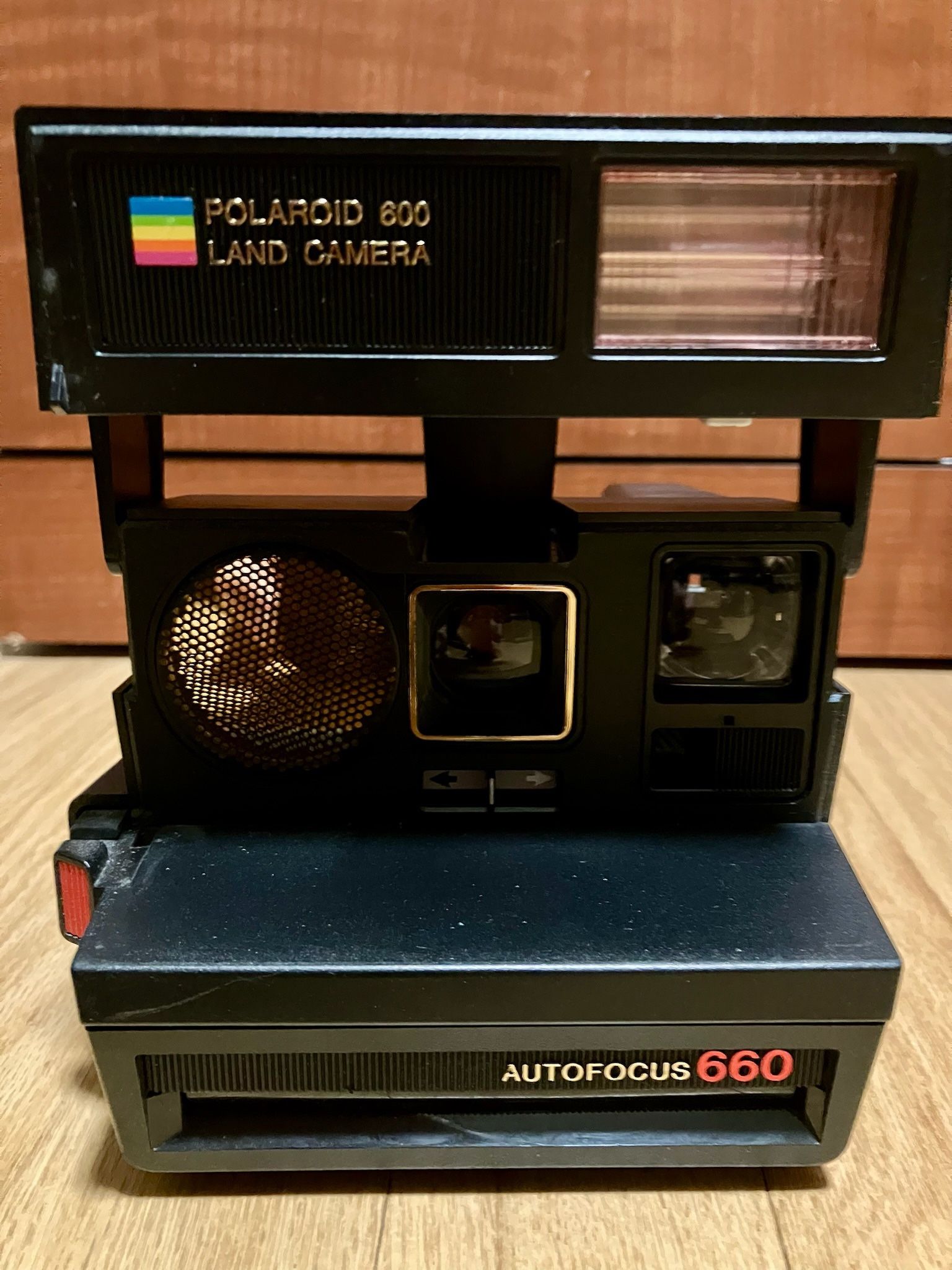 Vintage Polaroid 600 Land Camera AutoFocus 660