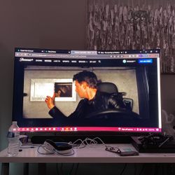 Samsung Curve TV W/ Mount OBO