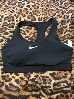 Nike sports bra size M