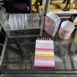 Stationary/makeup holder