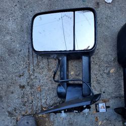 Tow Mirrors 150$ 