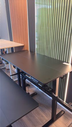 55 inches black brand new standing desk