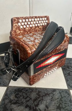Baronelli Acordeon Used (Great Condition)