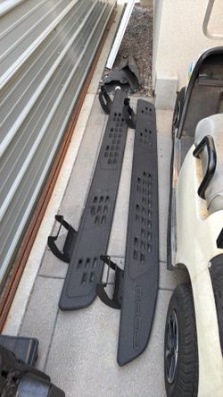 2025 Ford Raptor running boards