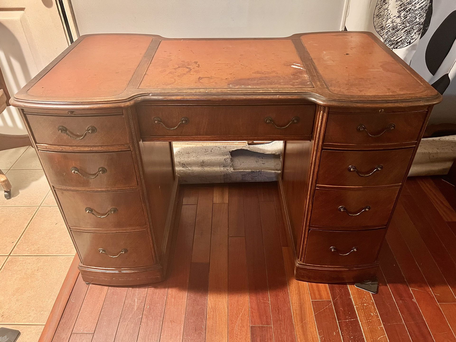 Solid Wood Desk With Leather Inlay Project Piece