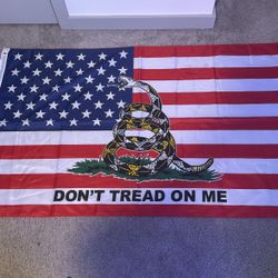 USA flags 