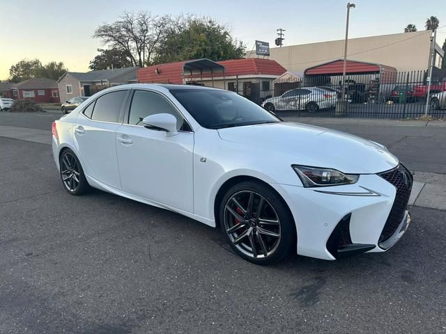 2020 Lexus IS
