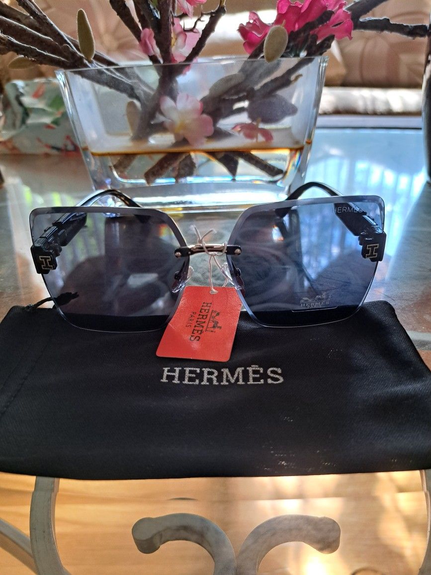 Sunglasses 😎