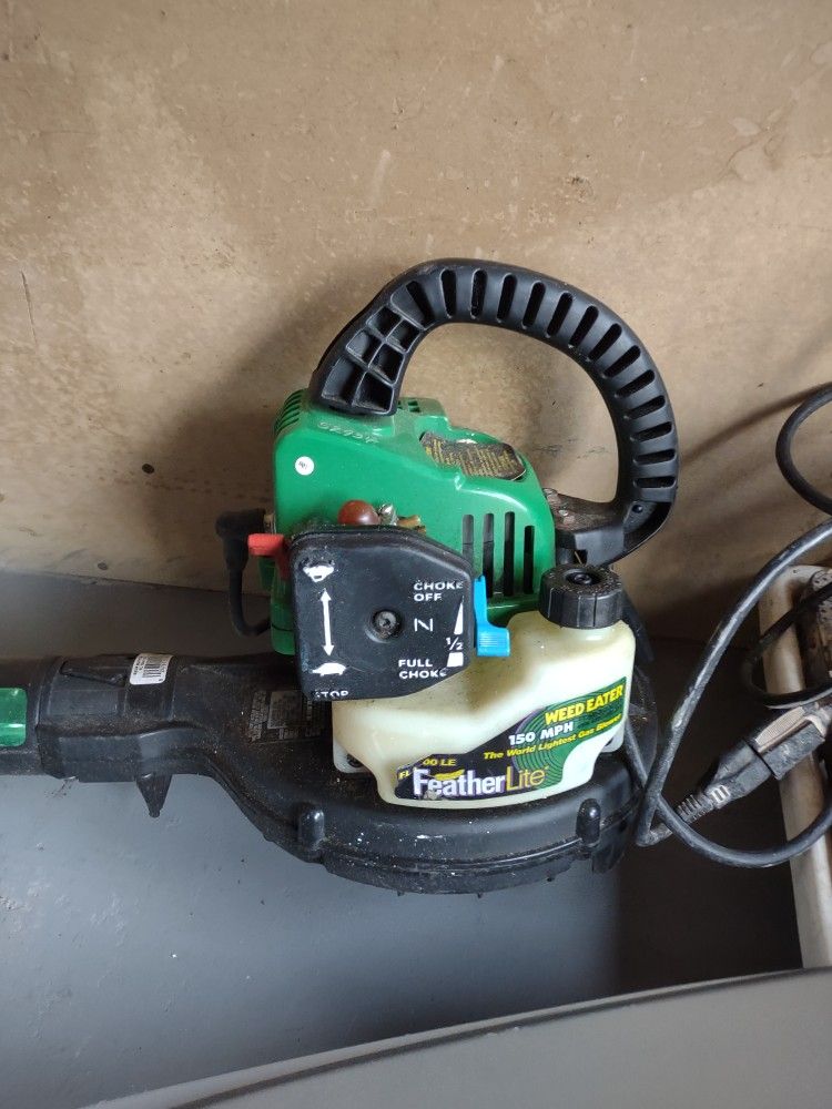 Weed eater Gas Leaf Blower