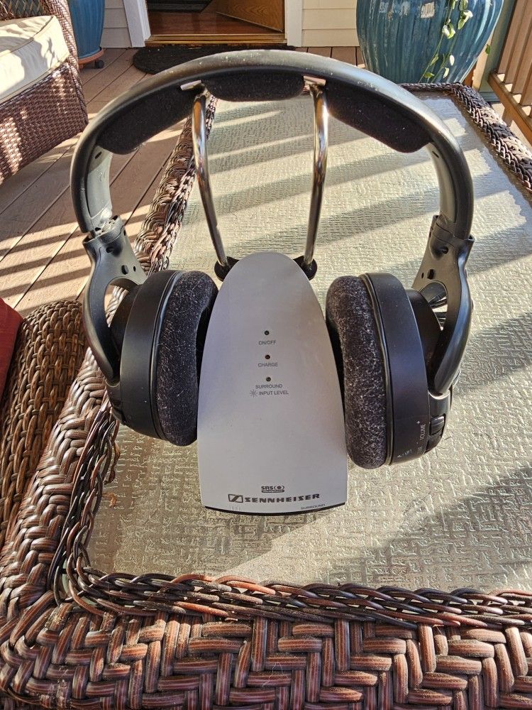 SENNHEISER TV Headphones