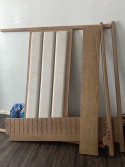 King side bed frame like new