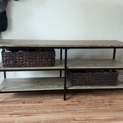 Living Room Set (Moving sale) Desk, Coffee Table, Side Tables, Tv Stand