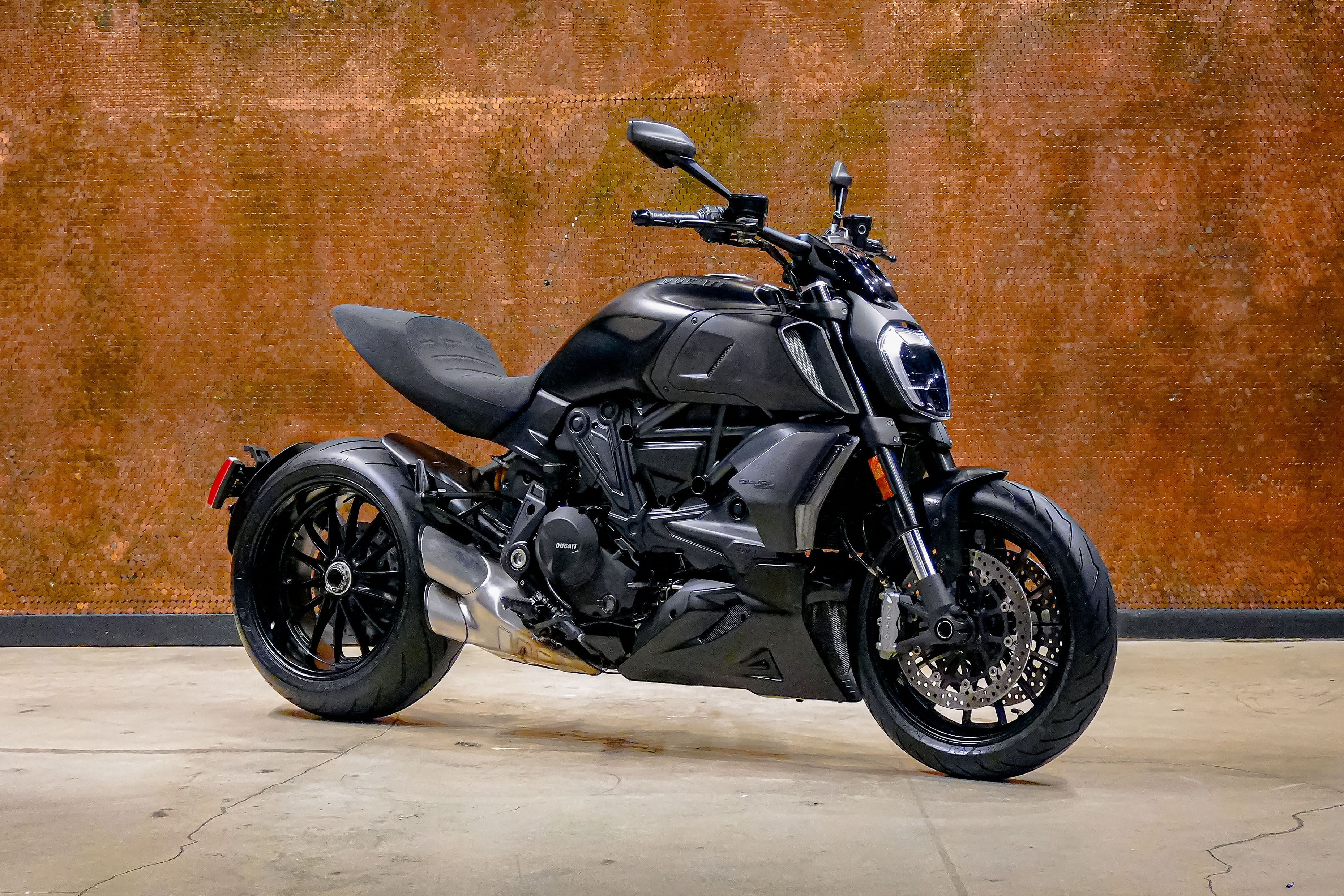 2021  ducati DUCATI