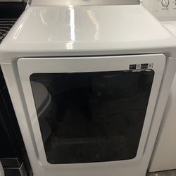 BARGAIN: $310 Samsung Smart Electric Dryer w/ Steam - (New $699+)