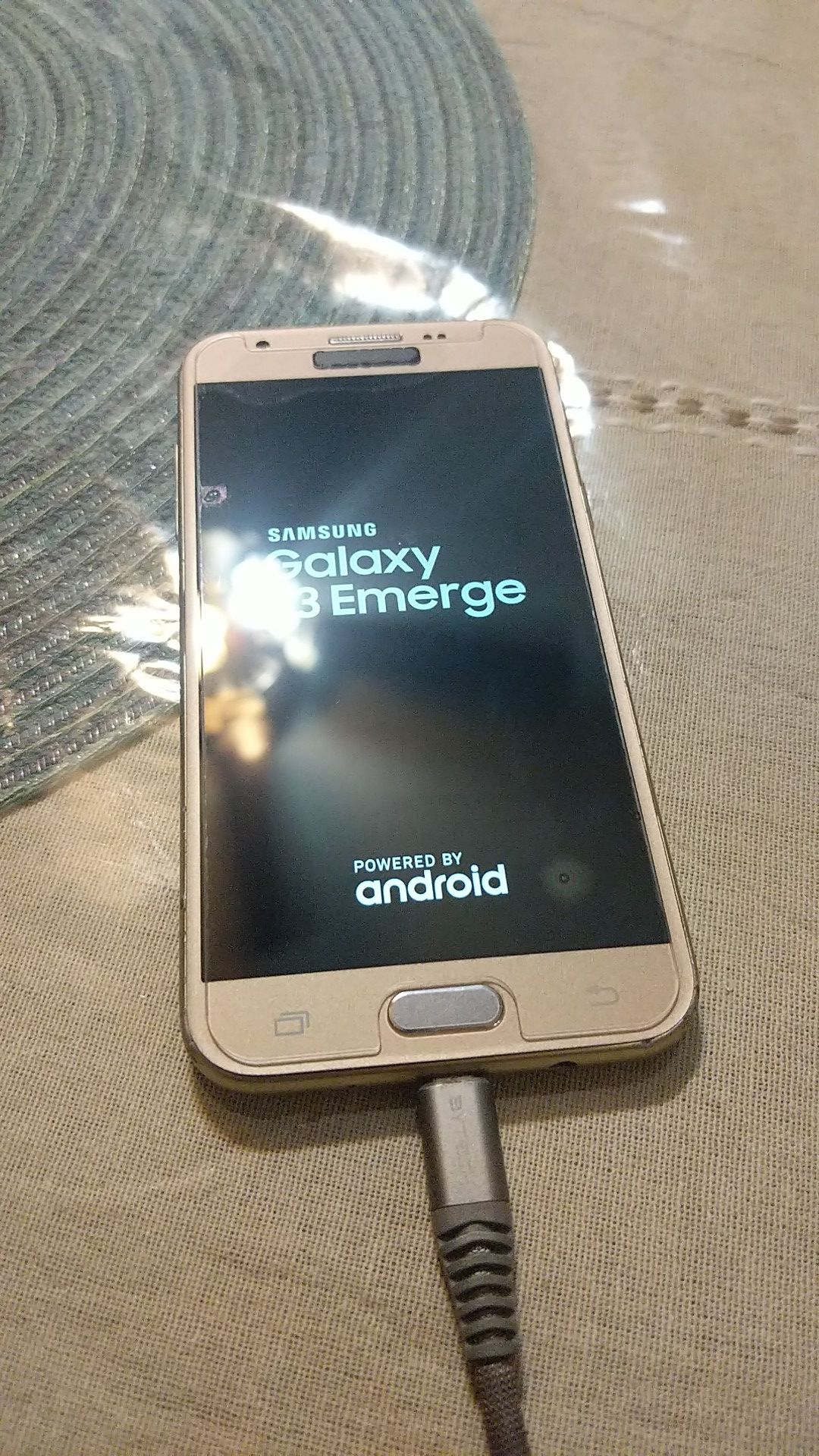 Samsung J3 emerge