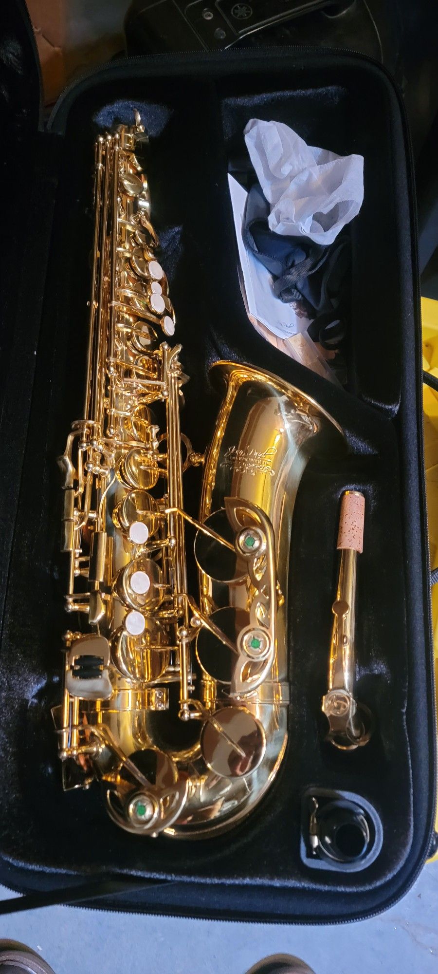 Saxophone  Jean Paul