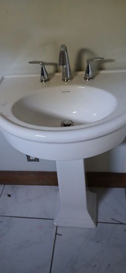 White Ceramic Pedestal Sink with Faucet