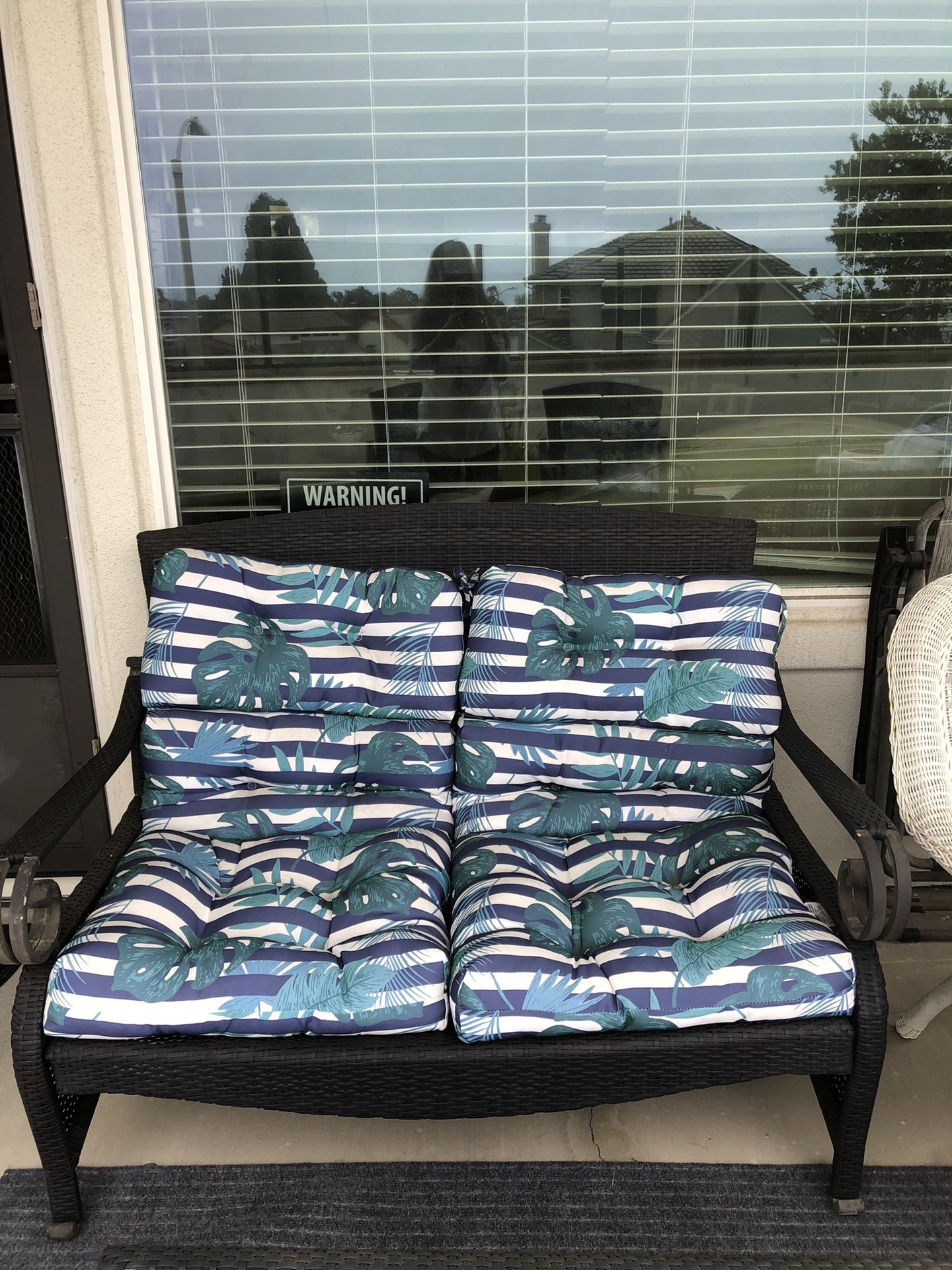Patio Furniture With Pillows