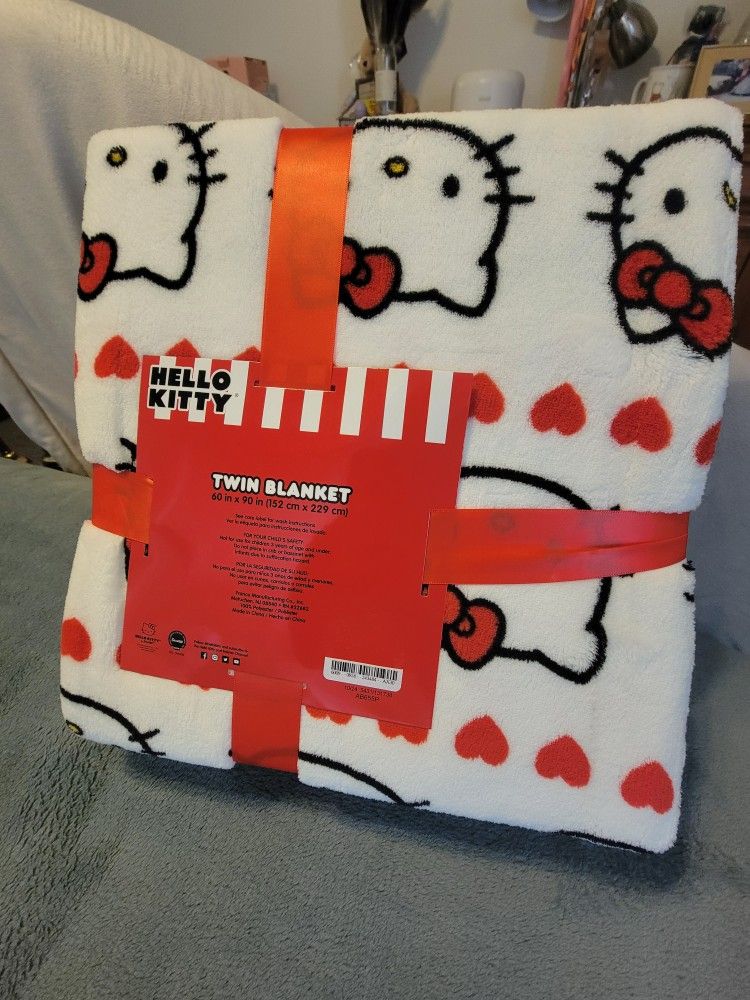 Hello Kitty Blanket 