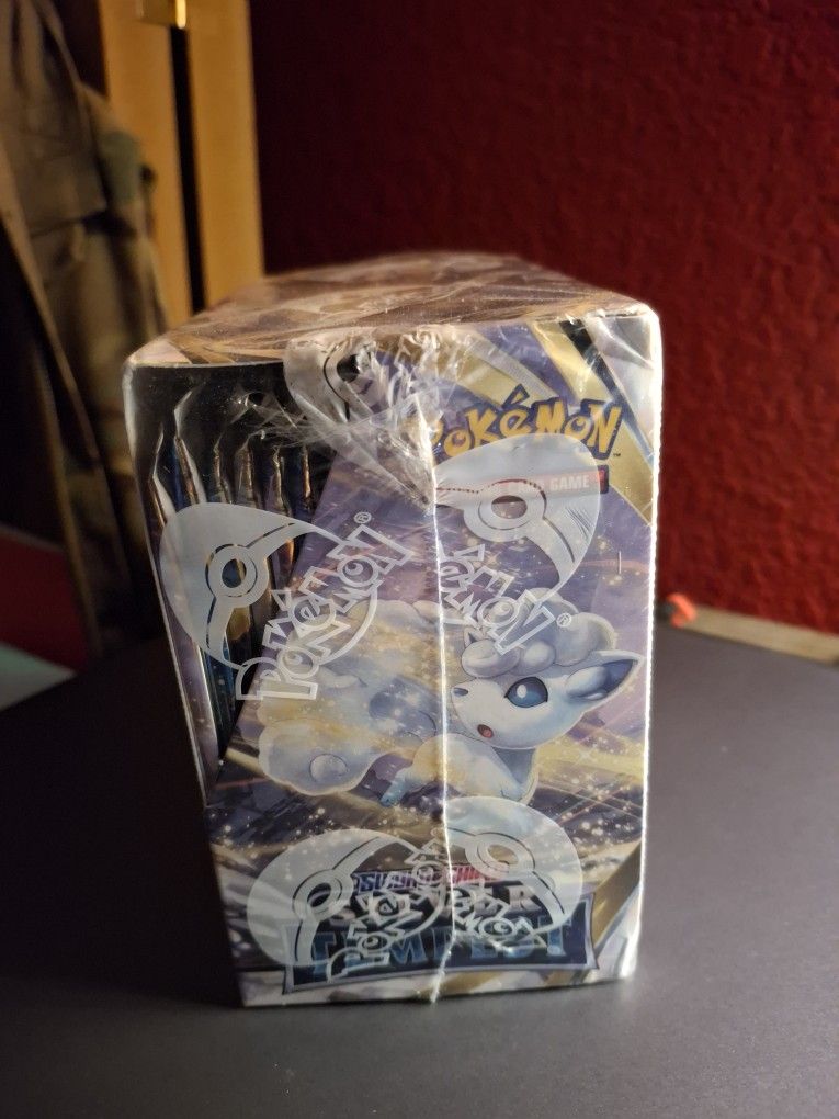 Silver Tempest Booster Box 36 Packs - www.rajagirimanappuram.com