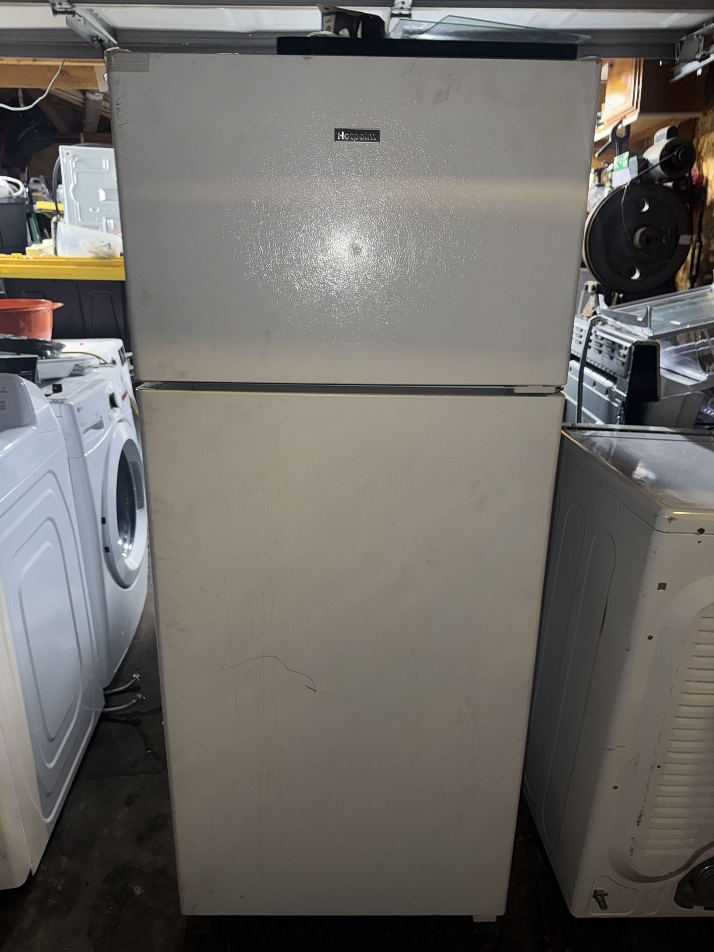 Refrigerator Hot point