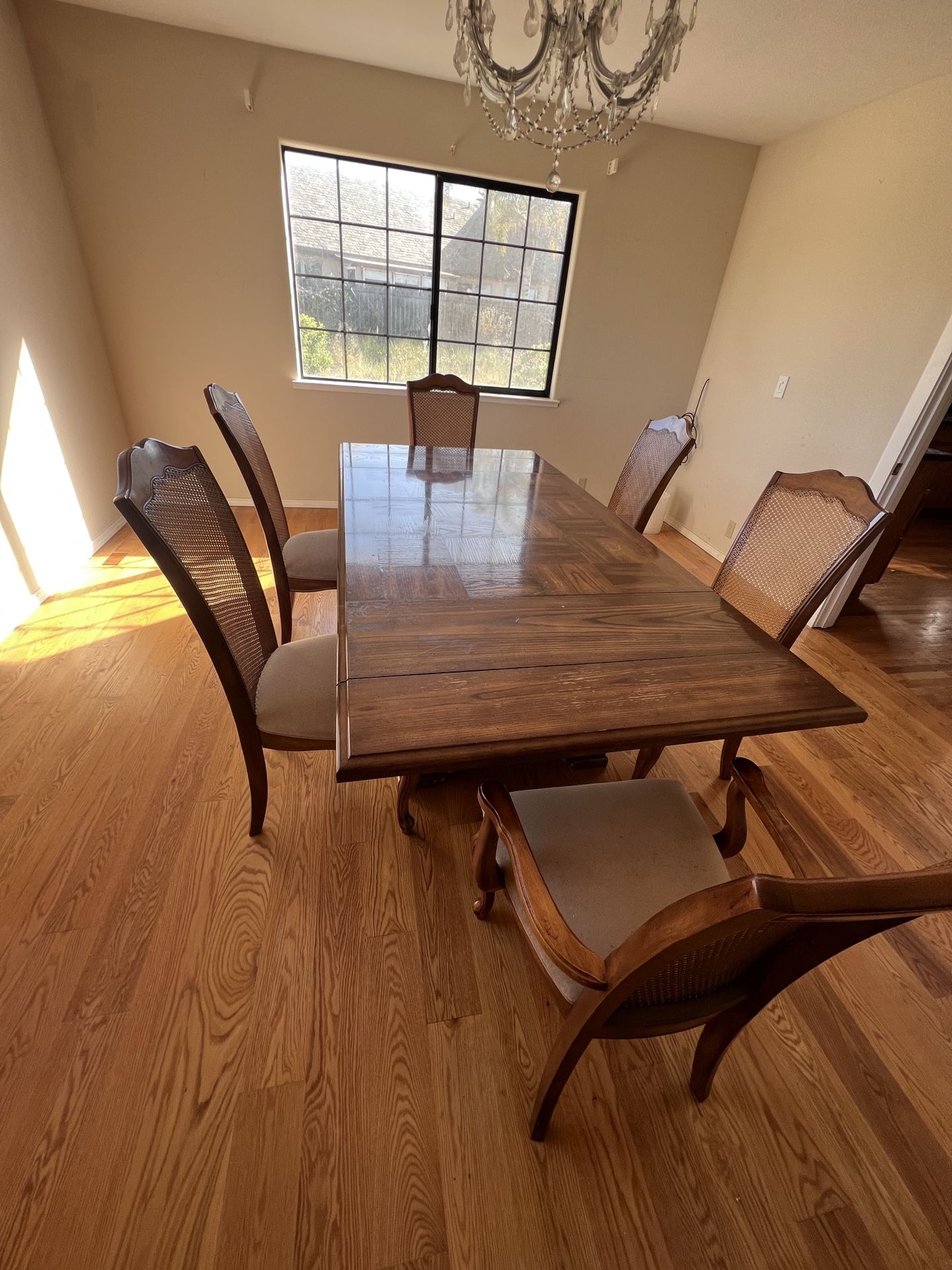 Dining Room Table With Six Chairs