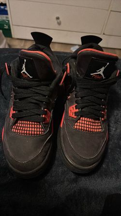 red thunder jordan 4’s