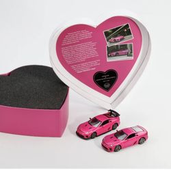 DiecastTalk Exclusive GCD 1:64 Lexus LFA Valentine's Day Special Set