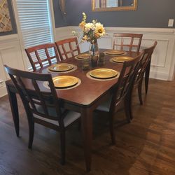 Dining Room Table and 8 Chairs