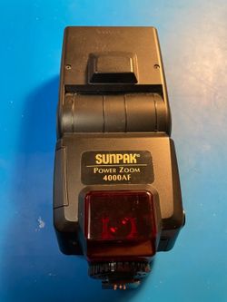 Sunpak Power Zoom 4000AF Electronic Shoe Mount Flash for Nikon Cameras (NE)