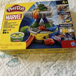 Marvel play Doh Set 