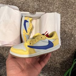 Jordan 1 Low Travis Scott Canary