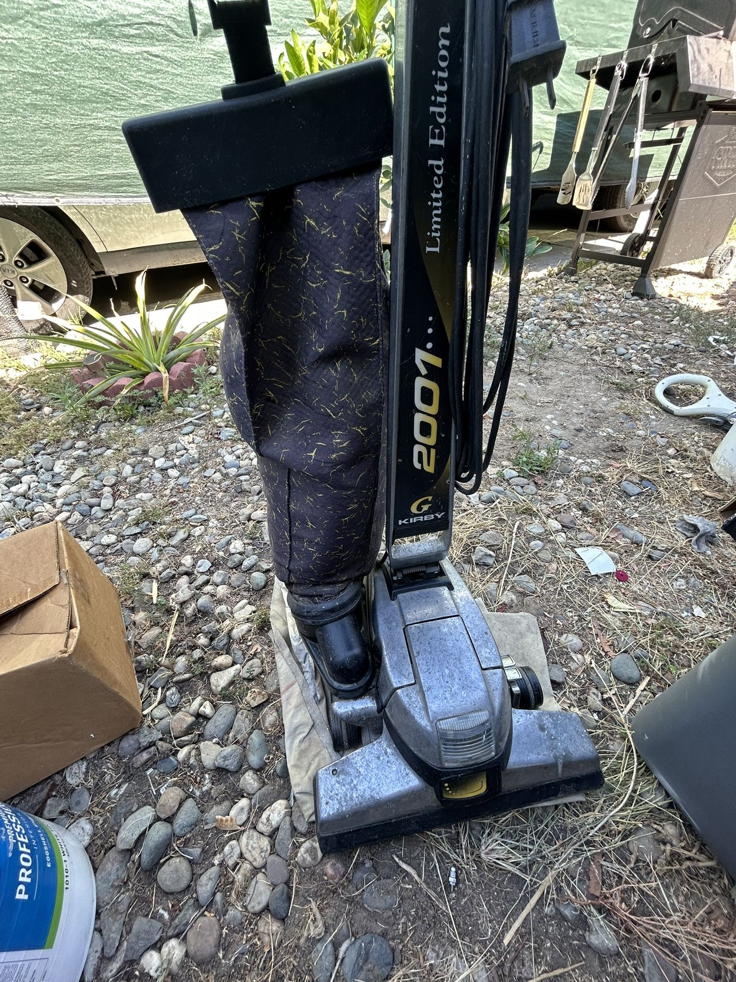 2001 Kirby G-six Vacuum LE
