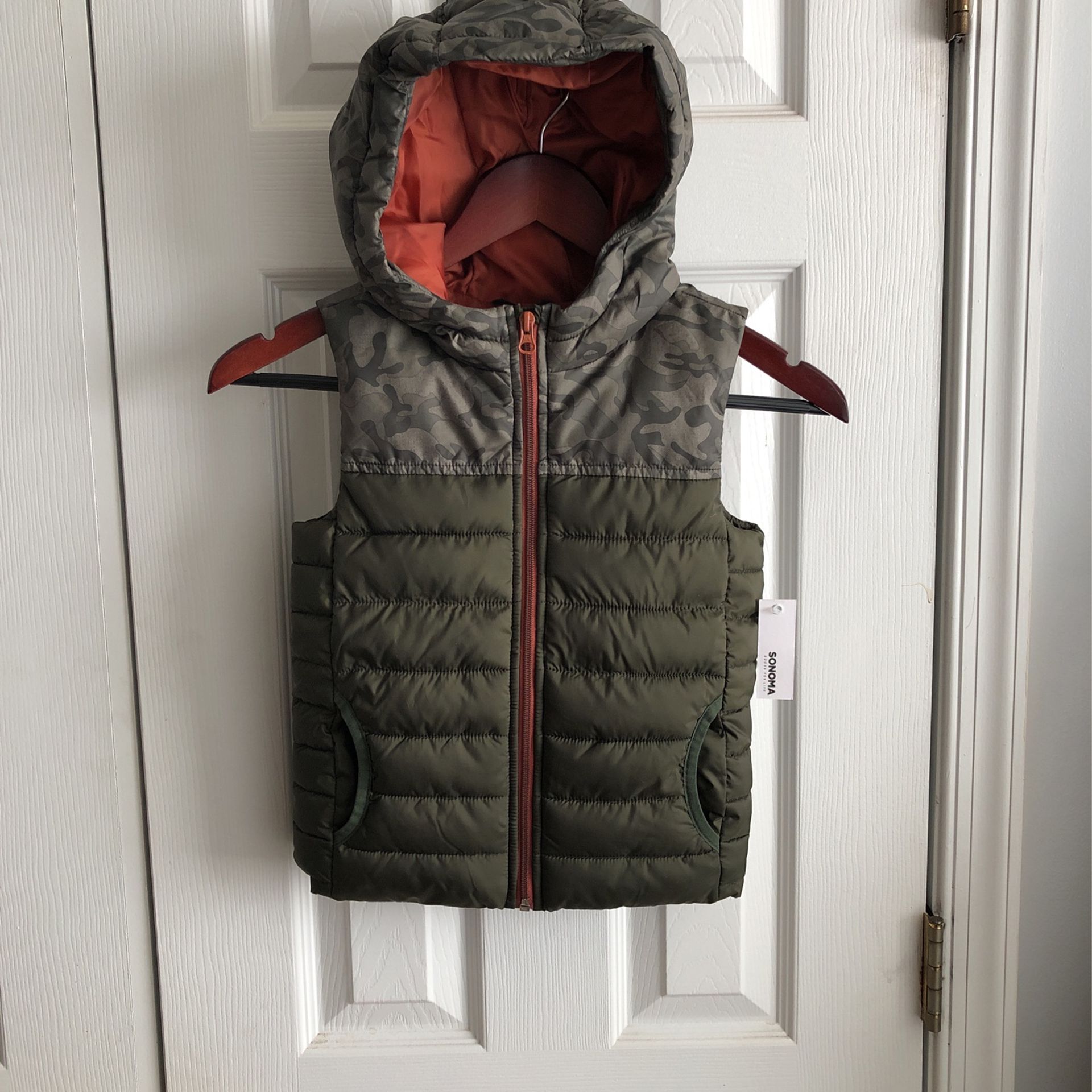 New Boys Size 4 Quilted Hood Puffer Vest