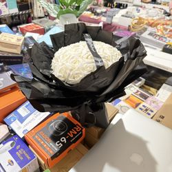 Preserved Flowers Bouquet - Flowers Forever in a Box with Hydrangeas & More, Gift Ready for Anniversary, Birthday, Mother's Day, Christmas, New Year a