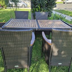 Great Condition Patio Set 6 Chairs And CUSHION INCLUDE 