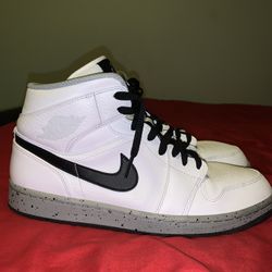 Jordan 1s Mids