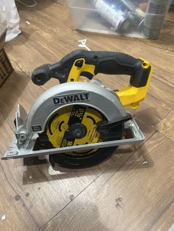 DeWalt 20V MAX Circular Saw (Bare Tool)