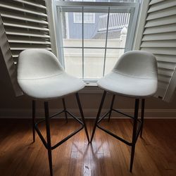 Barstools With Footrest