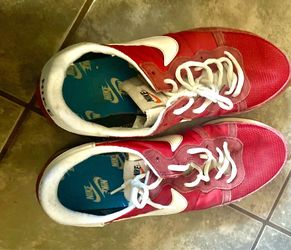 Nike Low-Top Sneakers Red and White