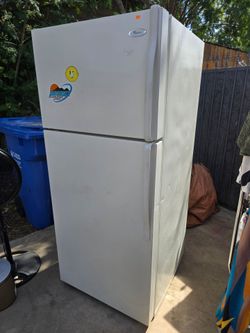 Whirlpool Refrigerator 🌱