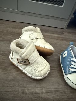 Infant shoes 